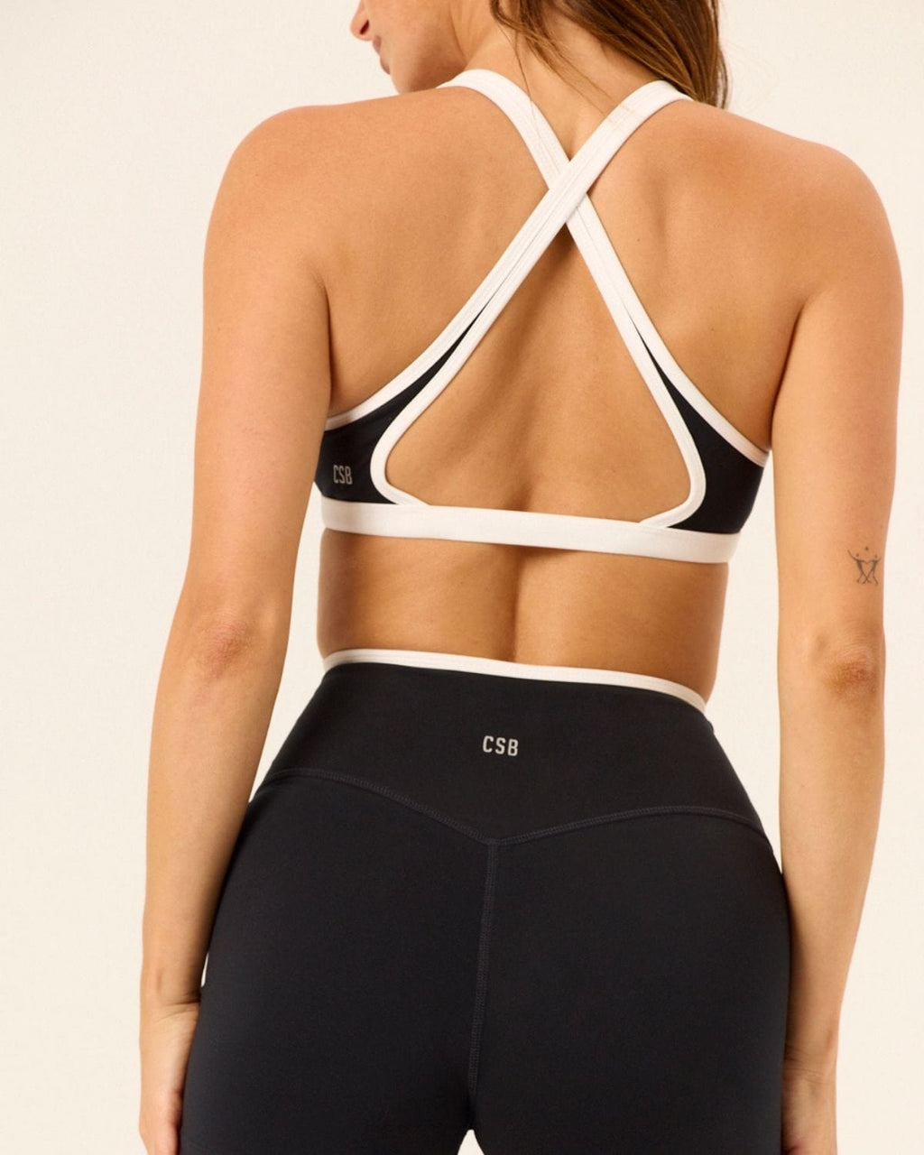 Serenity Paige Clasp Crop | Black Two Tone