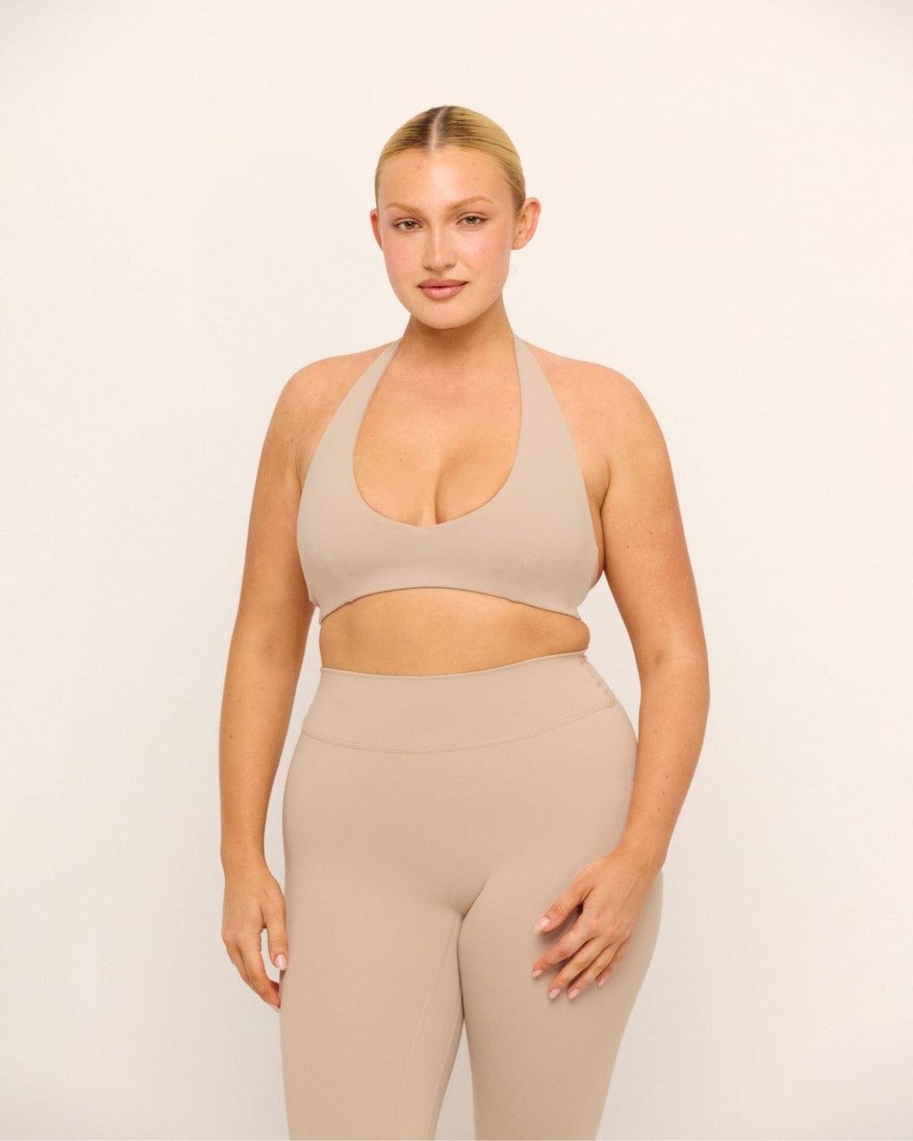 Form Halter Crop | Fawn