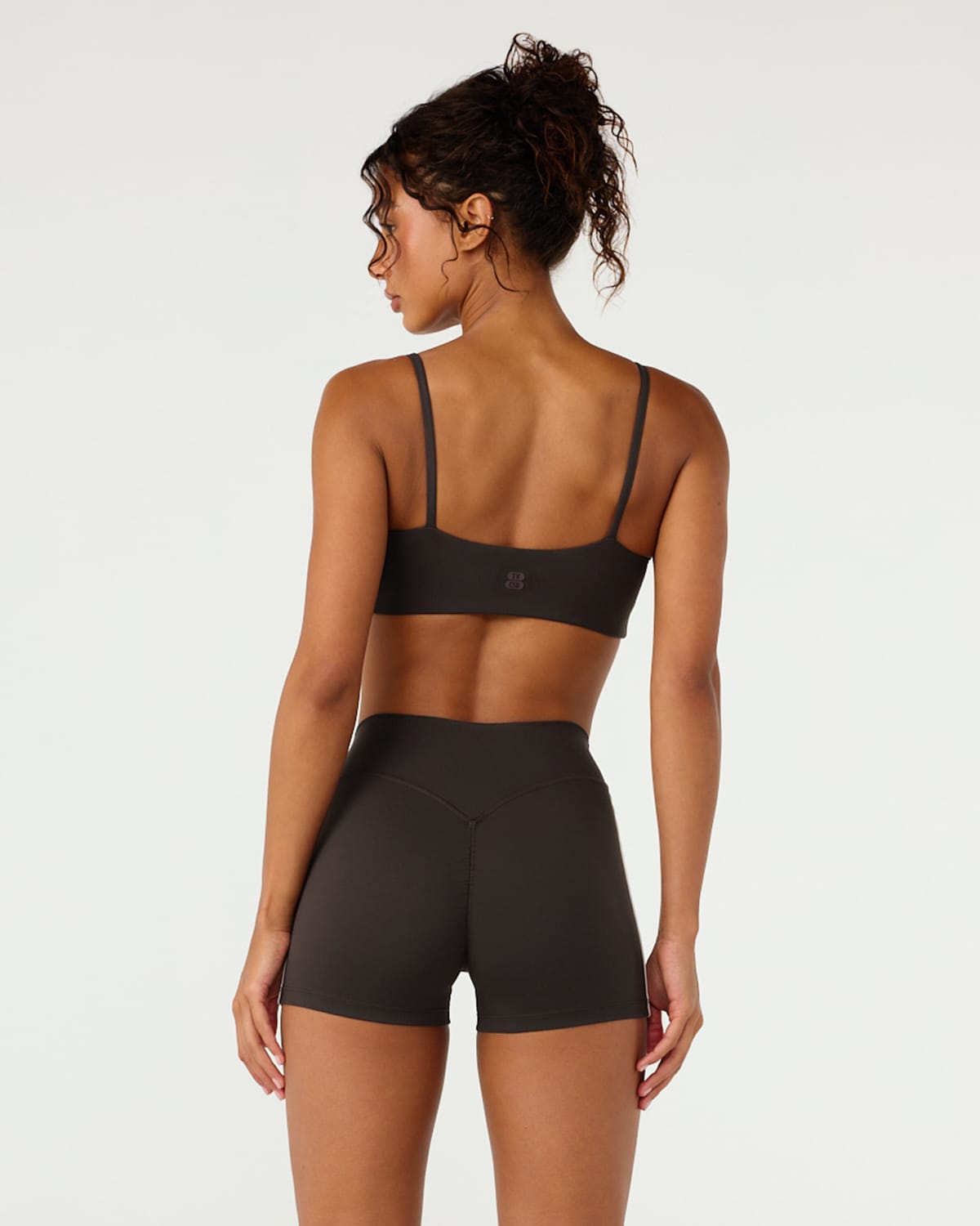 Form Essential Crop | Grounded Brown