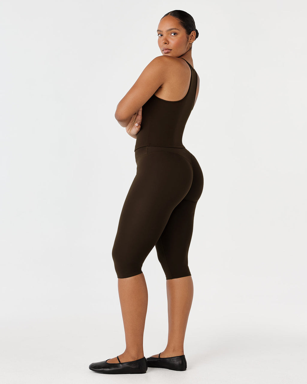Form Invisible Scrunch Capri Leggings | Dark Chocolate